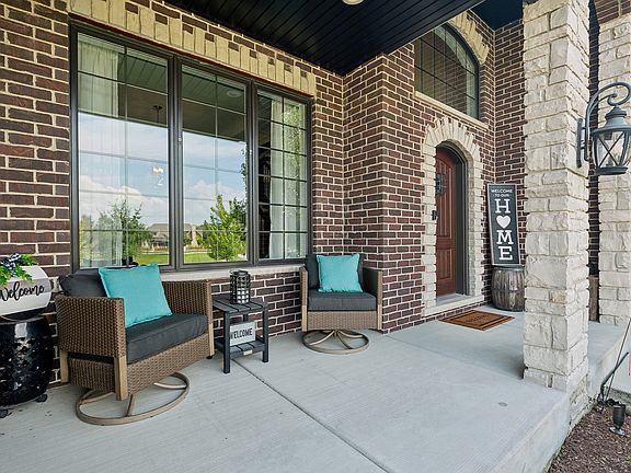 5th image of 9747 Dewey Cir