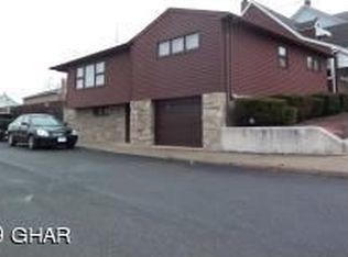 697 Lincoln St, Hazleton, PA 18201