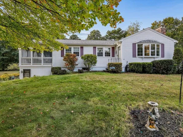30 Whippoorwill Drive, Newton, NH 03858