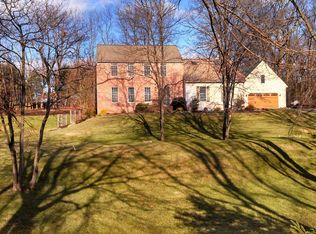 627 Martin Dr, Mechanicsburg, PA 17055