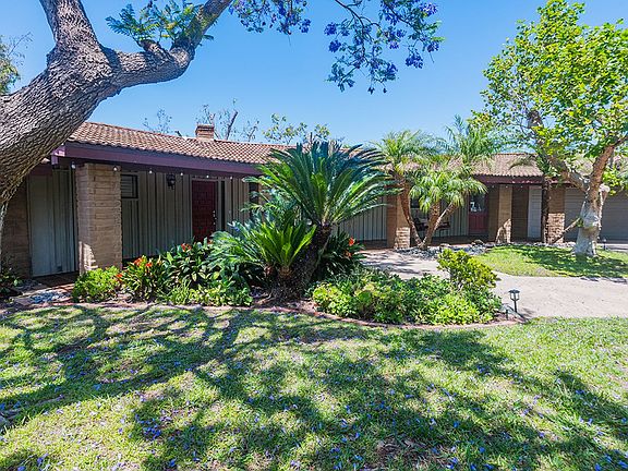 2nd image of 6341 La Paloma Ln