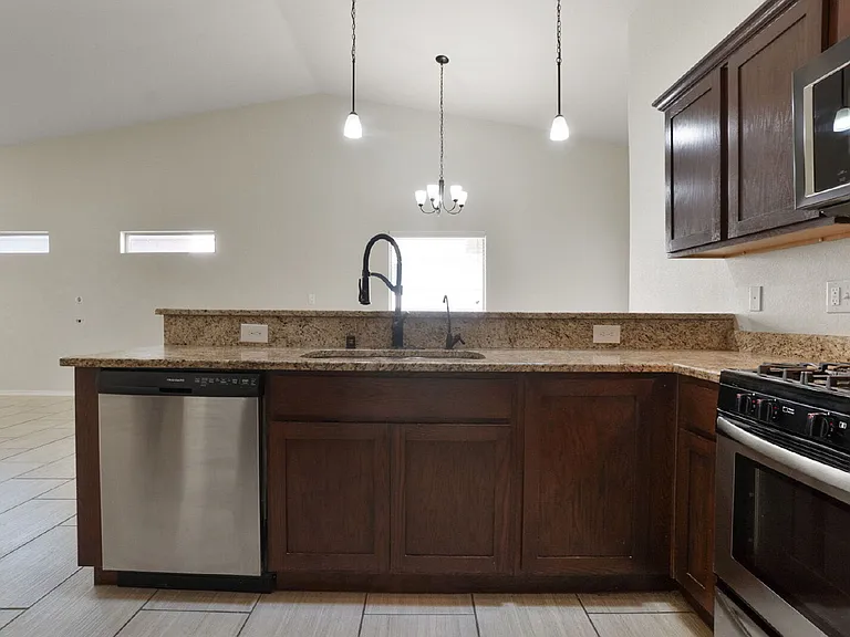 14362 Loma Esmeralda Dr — Photo 8