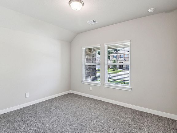 4th image of 29019 Maggie View Ct