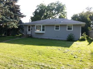 1705 Independence Ave N, Golden Valley, MN 55427