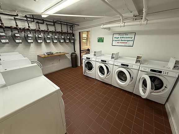 2nd image of 12 Brainerd Rd #11