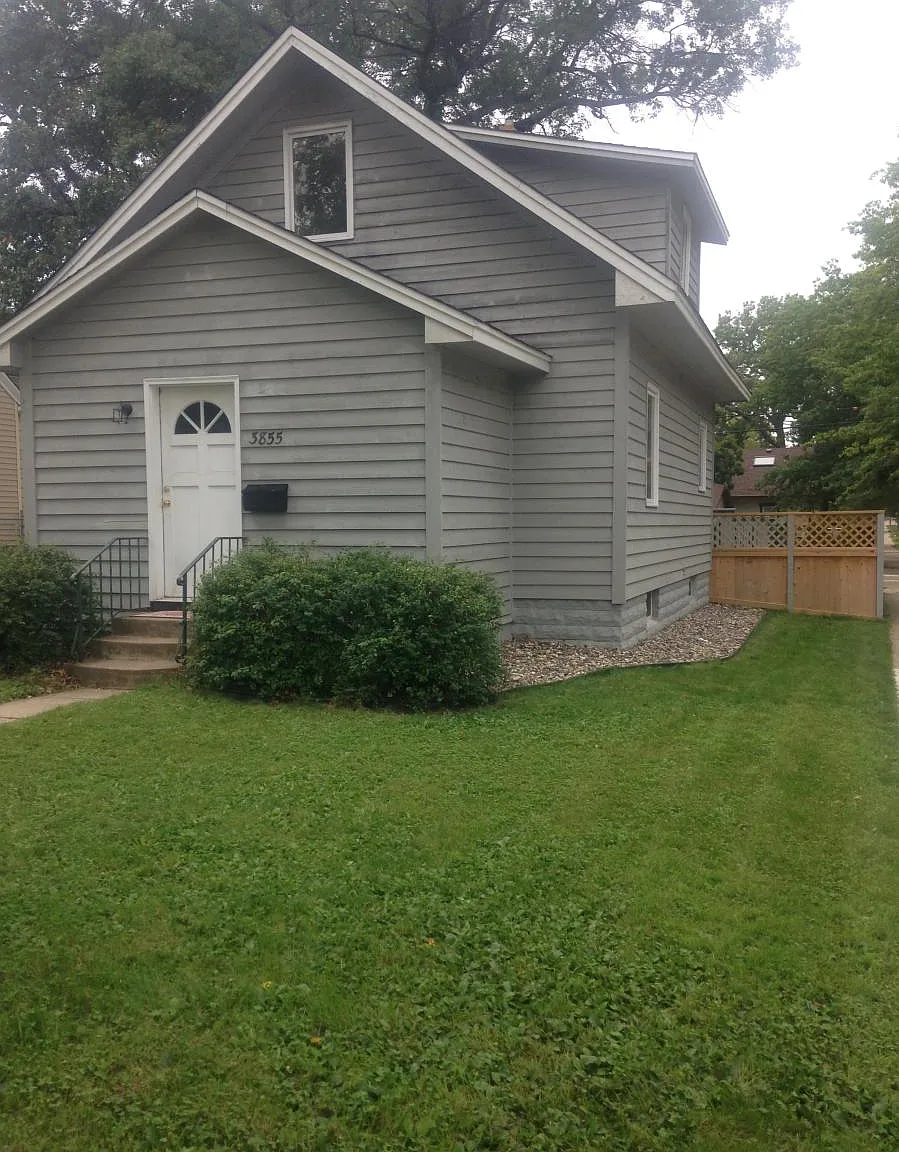 3 bed, 1400 sqft, $2,400 — Photo 1