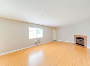 10711-10727 Walnut St #10717, Los Alamitos, CA 90720