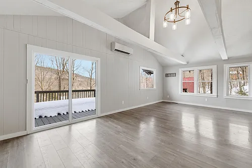 25 Hilltop Dr Photo 1
