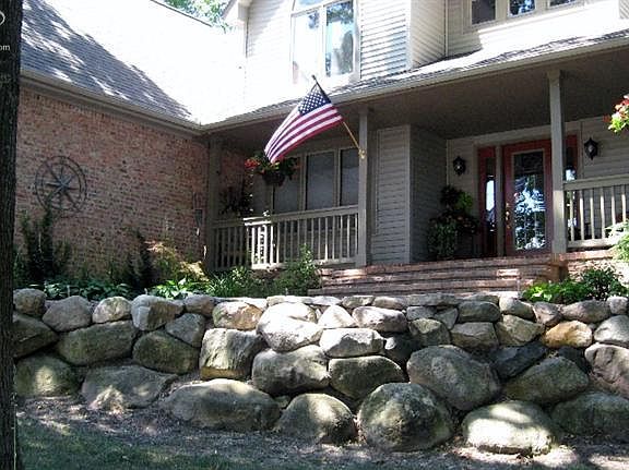 5th image of 16198 Pine Lake Forest Ct