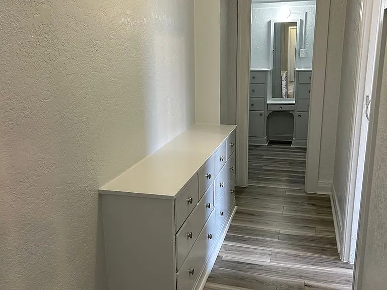 The Blackstone Apartments — Photo 21