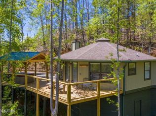 1027 Condo Dr, Gatlinburg, TN 37738