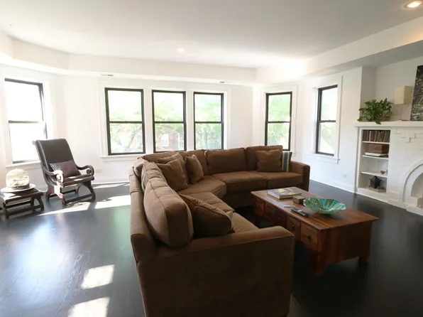 2209 W Arthur Ave APT 3, Chicago, IL 60645