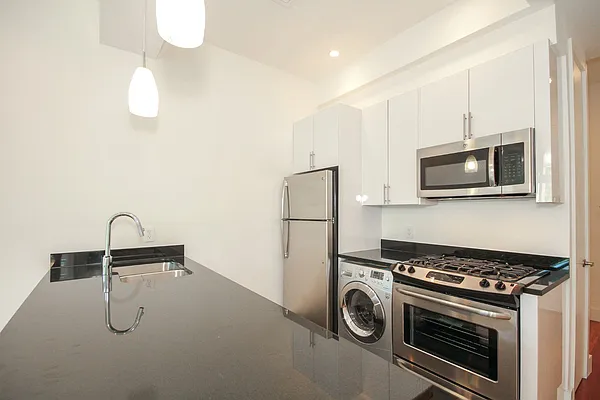 Rented by Zar LLC | media 10