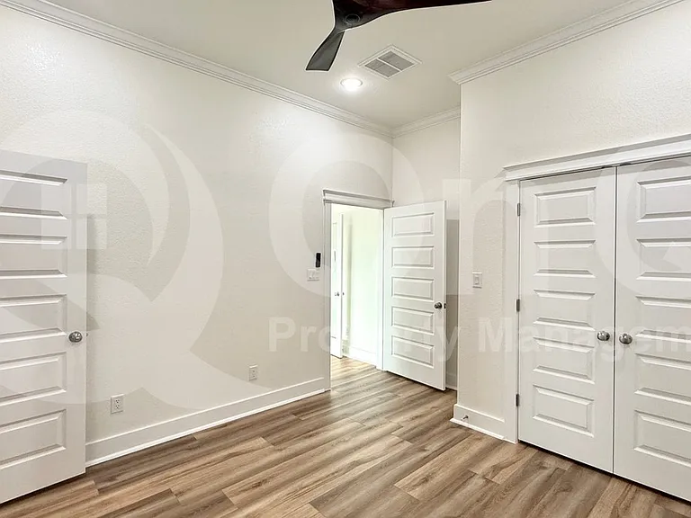 111 Tylee Cir — Photo 12