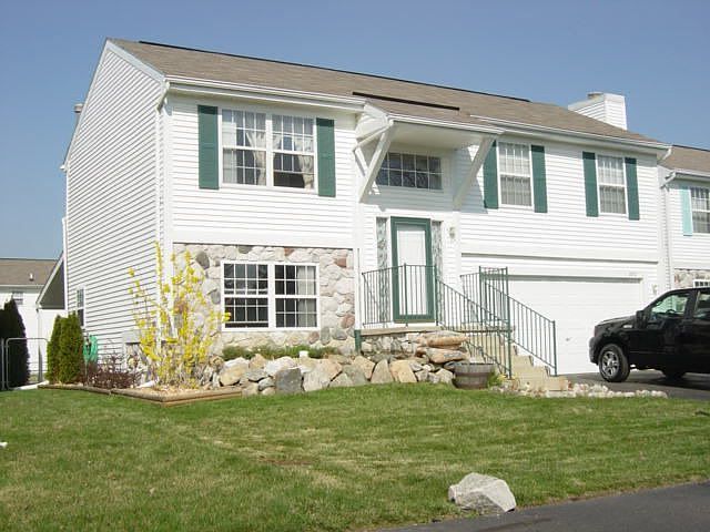 1st image of 2010 E Williams Cir