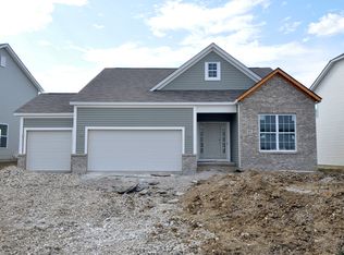 618 Nighthawk Dr, Plain City, OH 43064