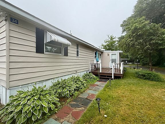 2nd image of 18 Taunton St #34