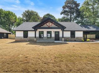 200 Marguerite Dr, Texarkana, AR 71854