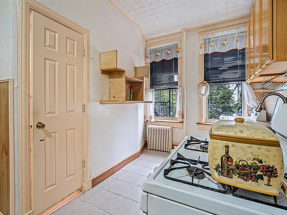 1st image of 411 Himrod St