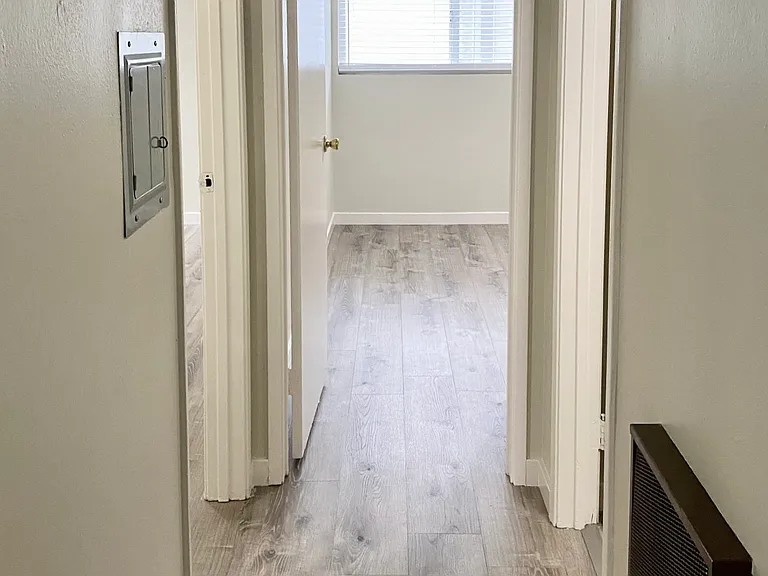 4002 Howard Ave #8 — Photo 10