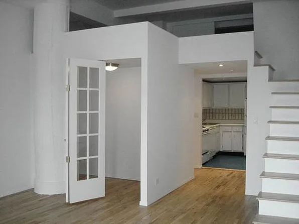 250 Mercer Street image 1 of 3