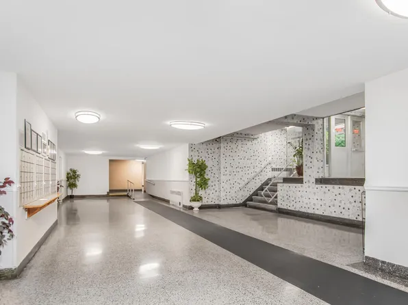 1425 Thieriot Avenue image 3 of 19