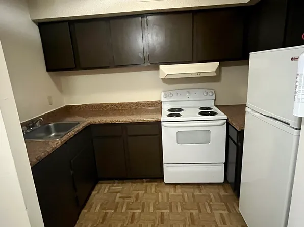 Amber Court, 200 W Washington Ave #4788966b7, Magnolia, NJ 08049