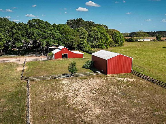 2nd image of 457 Jimmy Lewis Rd