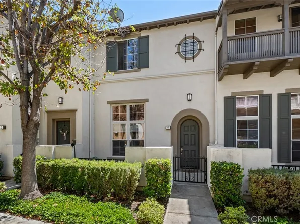 6 El Cajon, Irvine, CA 92602