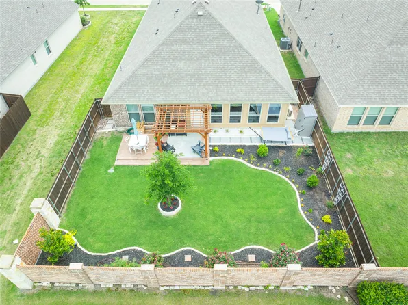 873 Mildren Ln, Fate, TX 75087