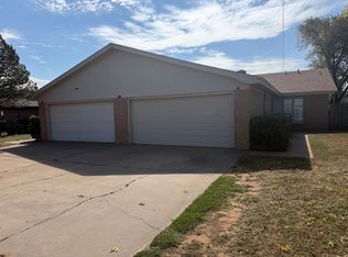 1303 80th St #B, Lubbock, TX 79423