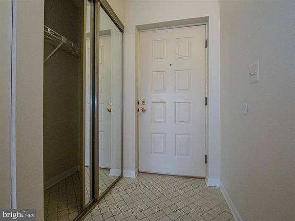 4th image of 15310 Beaverbrook Ct #89-2C