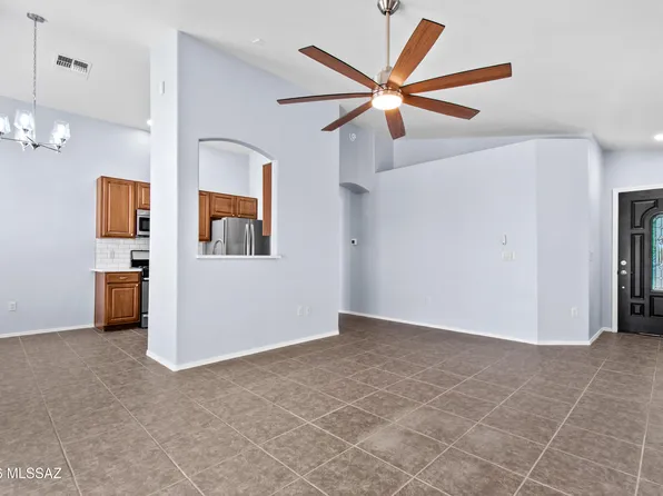 10529 E Ottoman Dr, Tucson, AZ 85747