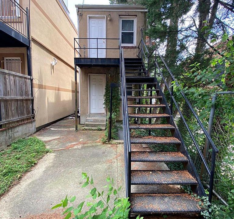 2nd image of 2224 13th St NW