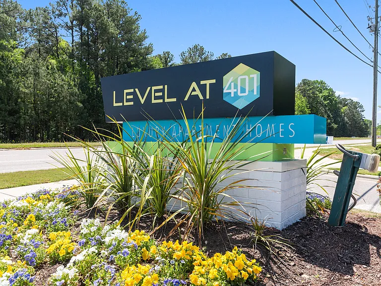 Level at 401 — Photo 23