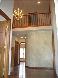 2nd image of 2041 Farmsbury Dr