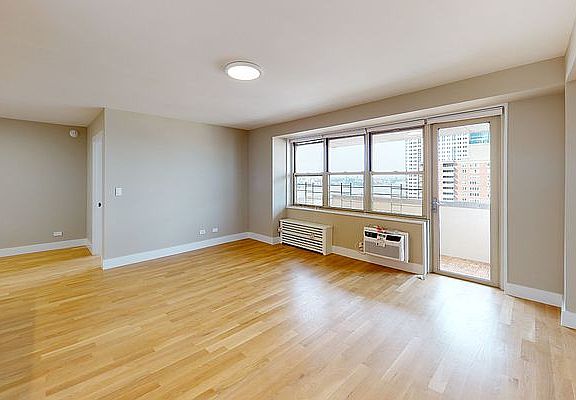 5th image of 310 Greenwich St APT 37b