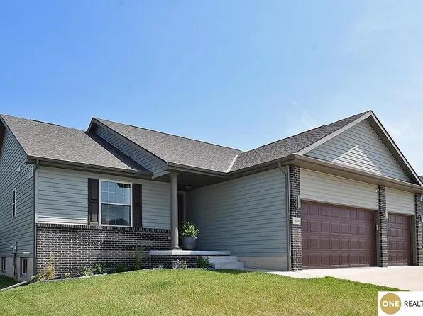 5020 W Gary Gately St, Lincoln, NE 68528