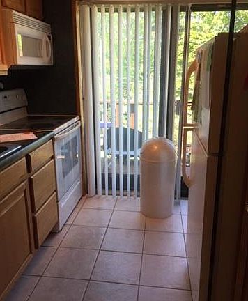 3rd image of 7840 Sunray Ln APT 3