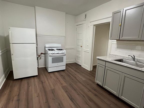 5th image of 50 Van Cortlandt Park Ave #2