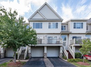 2315 Eagle Trace Ln, Woodbury, MN 55129