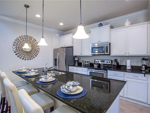 3rd image of 8881 Rhodes St