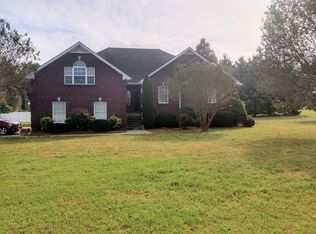 1002 Clay Pl, Lebanon, TN 37087