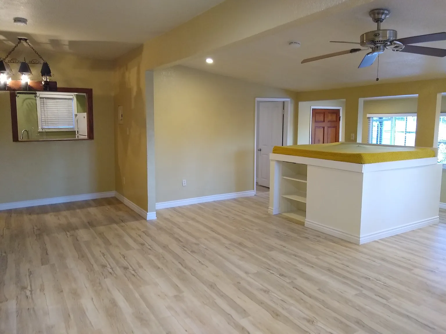 2 bed, 1100 sqft, $2,995 — Photo 4