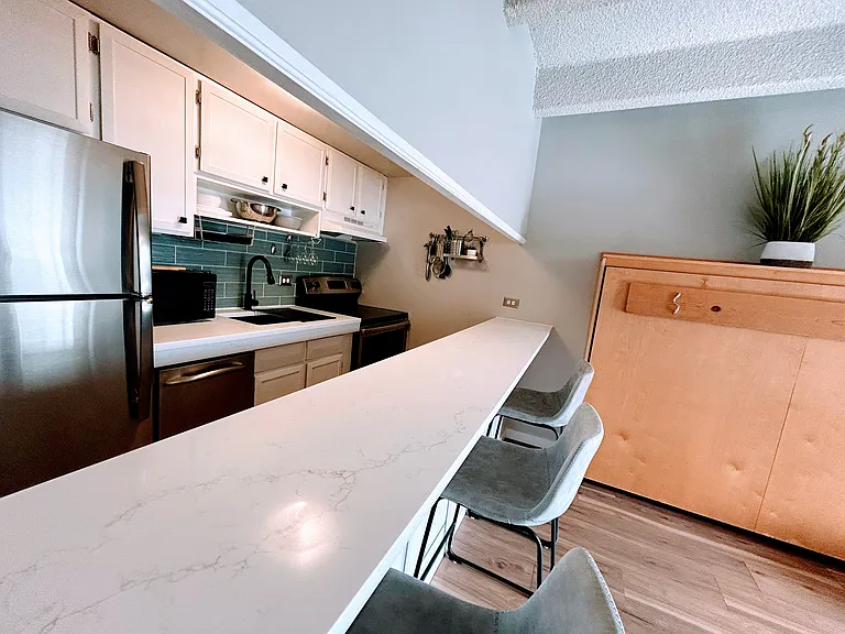 1265 N Elizabeth St #503 — Photo 1