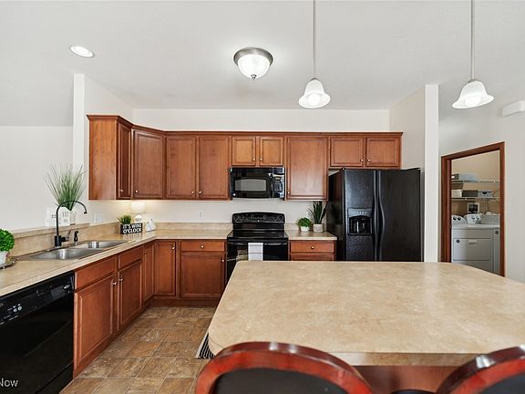 5th image of 5340 Arlington Ln