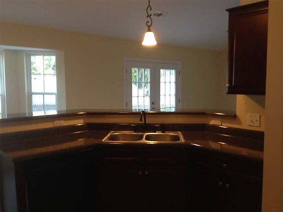 3rd image of 239 Pecan Point Rd E