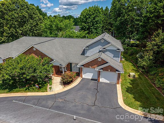2nd image of 112 Mooreland Dr NE