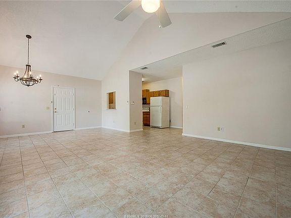5th image of 5 Chinaberry Cir