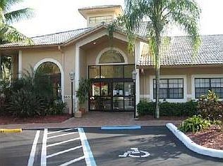 2nd image of 202 Palm Cir E